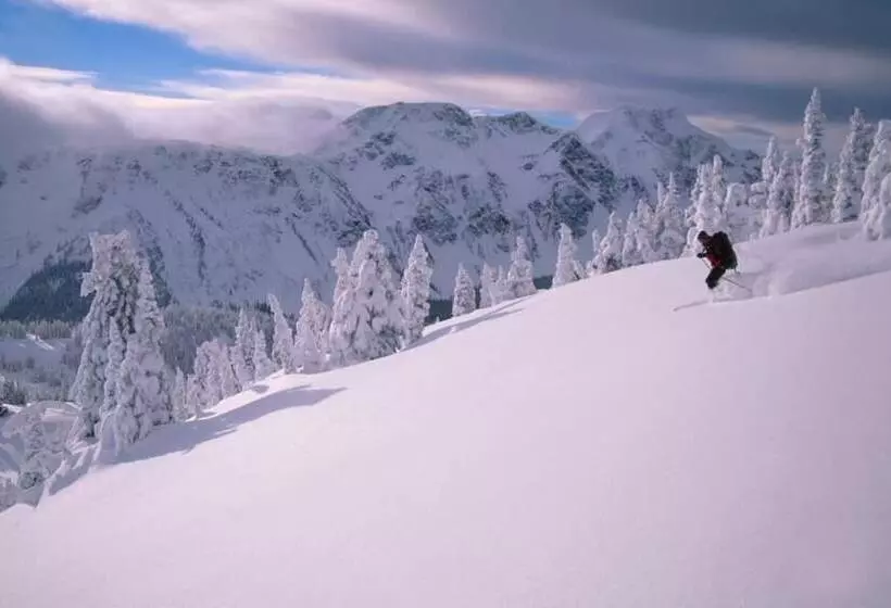 Отель Coast Courtenay