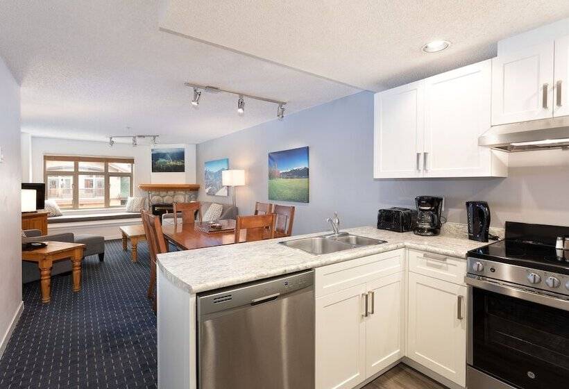 Lake Placid Lodge By Whiski Jack