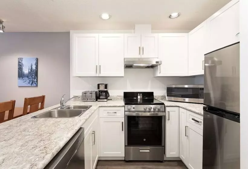 Lake Placid Lodge By Whiski Jack