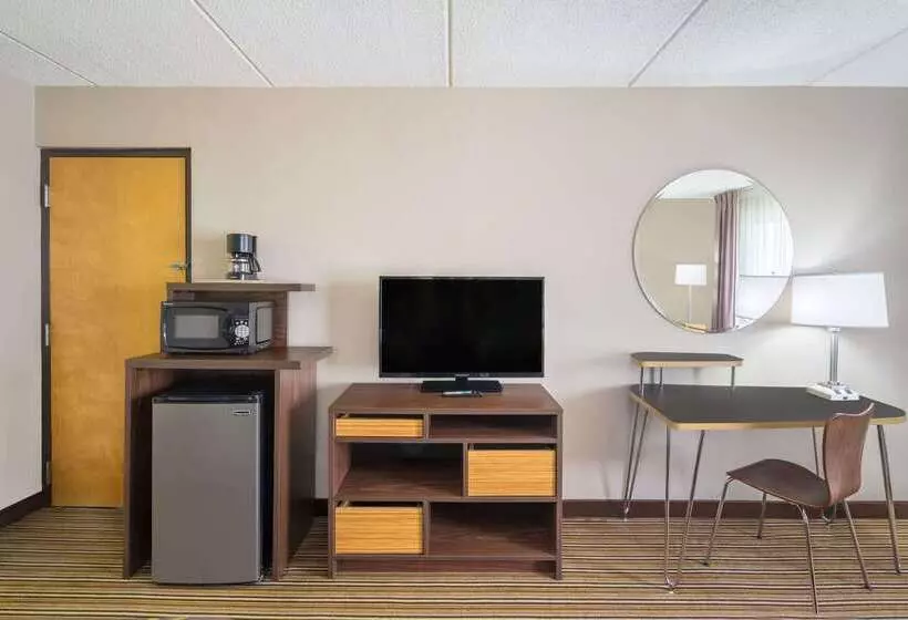 Мотель Super 8 By Wyndham Knoxville North/powell