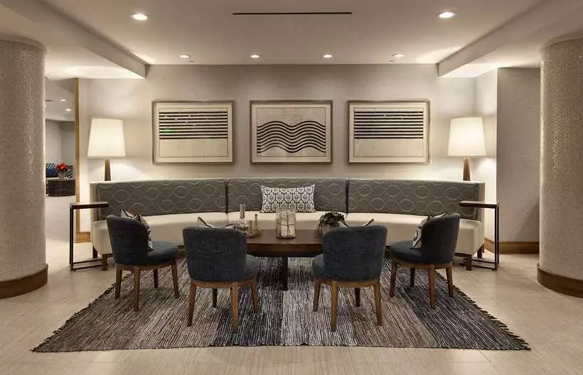 Redondo Beach Hotel, Tapestry Collection By Hilton