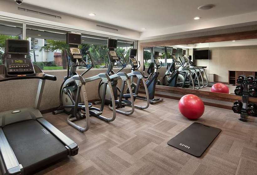 Redondo Beach Hotel, Tapestry Collection By Hilton