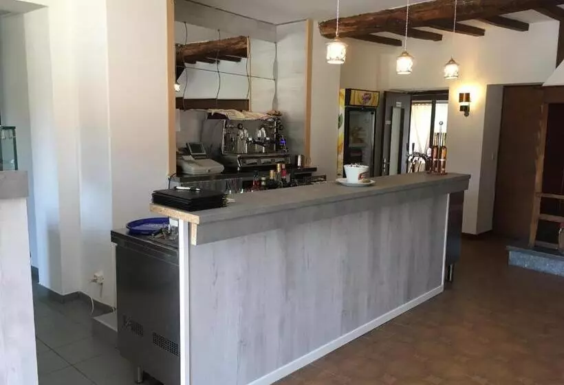 ホテル Albergo Ristorante Belcantone