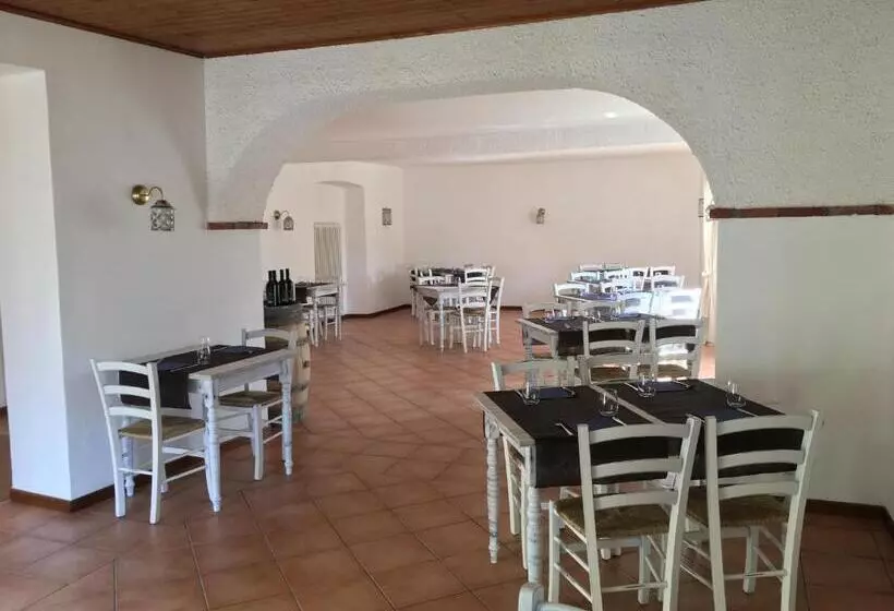 ホテル Albergo Ristorante Belcantone