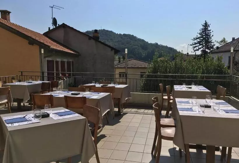ホテル Albergo Ristorante Belcantone