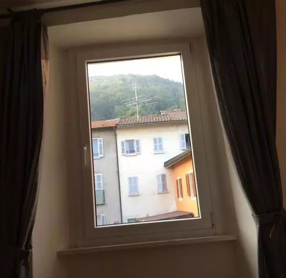 ホテル Albergo Ristorante Belcantone