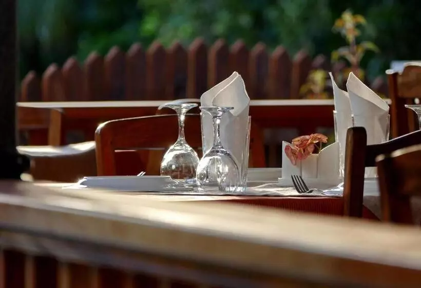 هتل Bernique Guesthouse