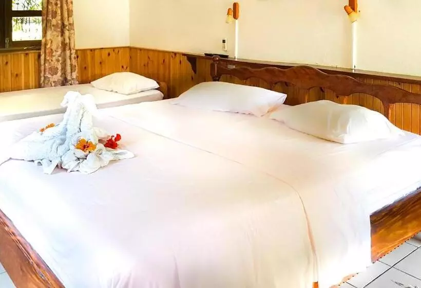 هتل Bernique Guesthouse