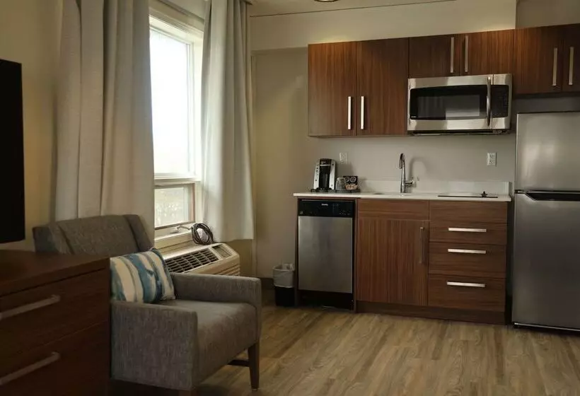 בית מלון כפרי Comfort Inn & Suites