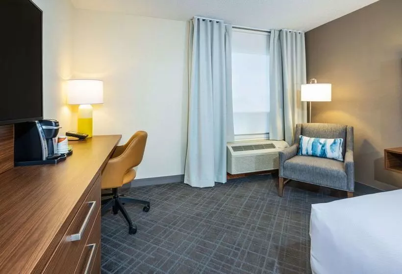 בית מלון כפרי Comfort Inn & Suites