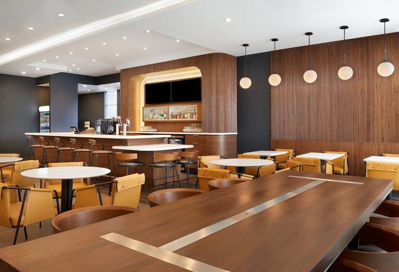 酒店 Courtyard By Marriott Kitchener