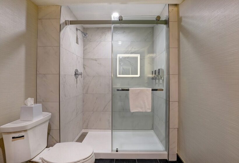 Hotell Four Points By Sheraton St. Catharines Niagara Suites