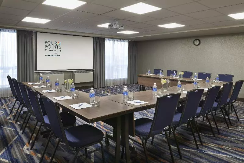 酒店 Four Points By Sheraton Toronto Airport East