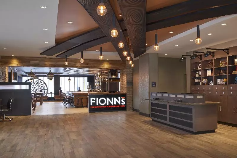 酒店 Four Points By Sheraton Toronto Airport East