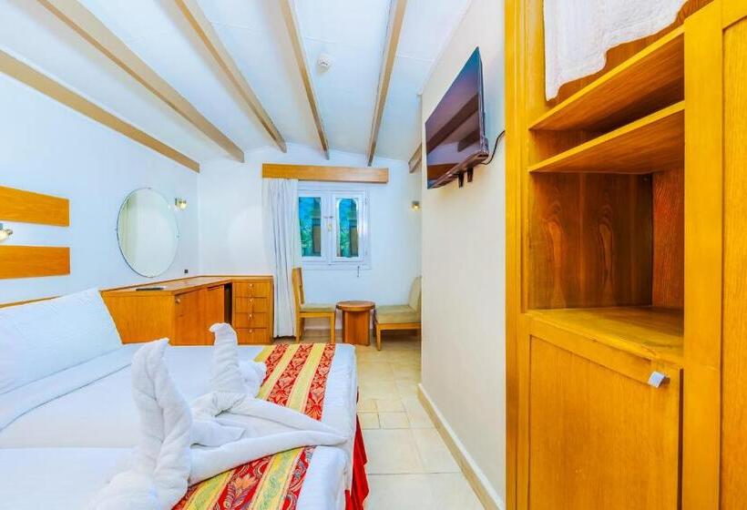 هتل Ghazala Beach