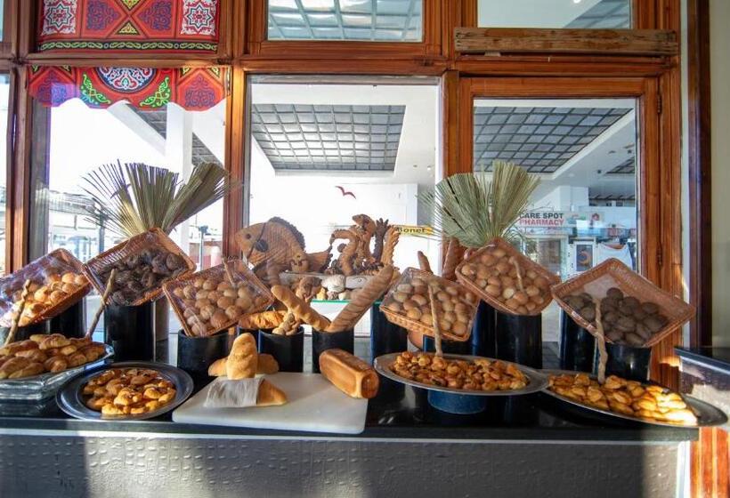 هتل Ghazala Beach