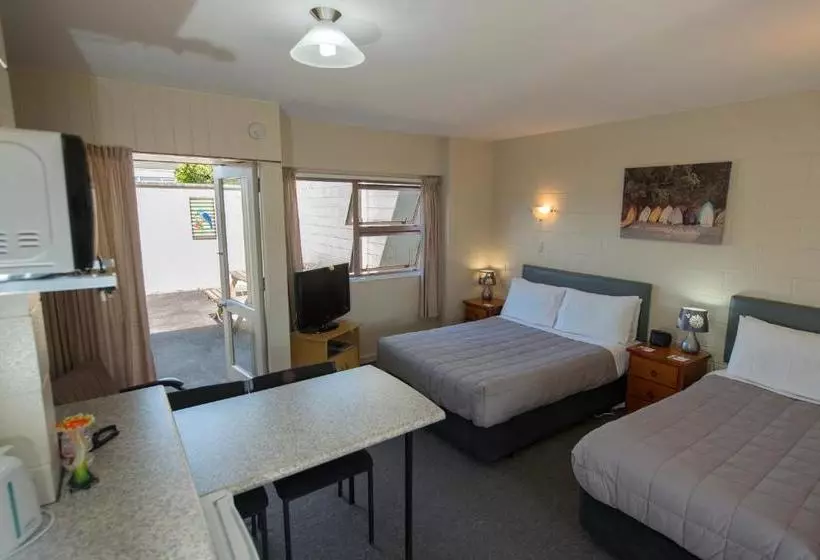 酒店 Howick Motor Lodge