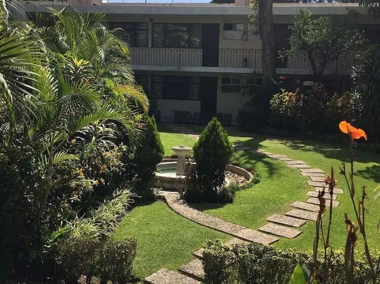 Отель La Casona Del Llano