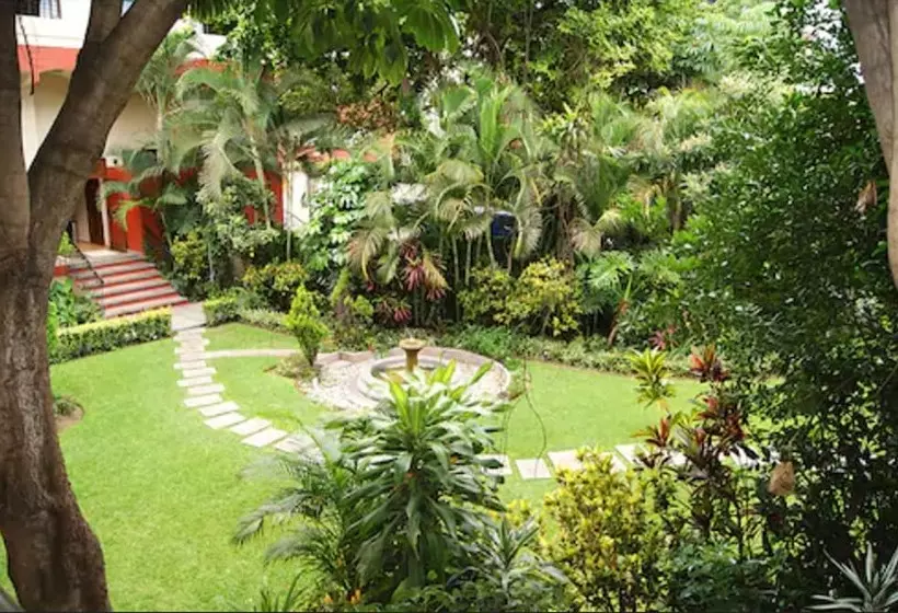 Отель La Casona Del Llano