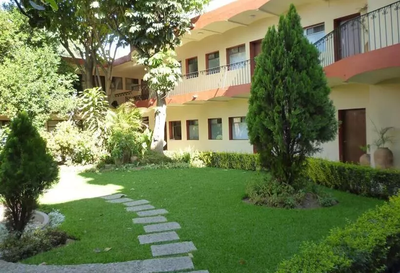 Отель La Casona Del Llano