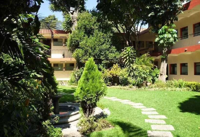 Отель La Casona Del Llano