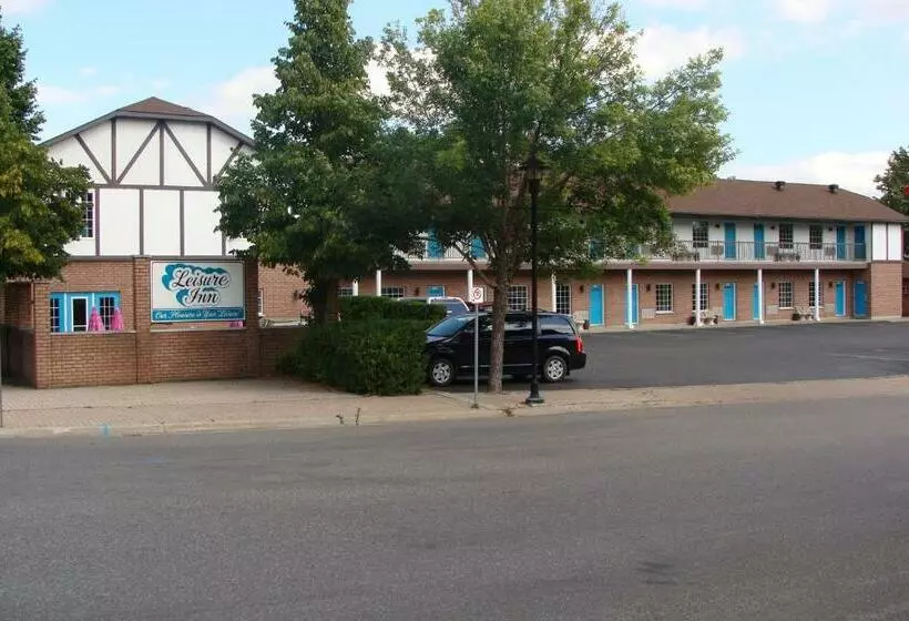 Отель Leisure Inn