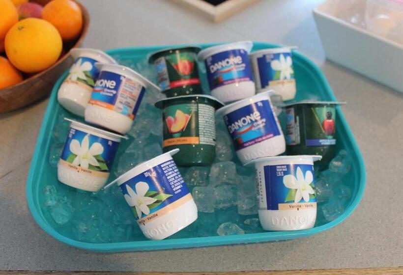 בית מלון כפרי Leisure Inn