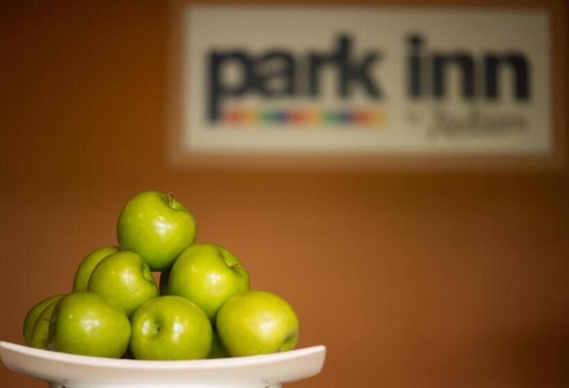 酒店 Park Inn By Radisson Torontomarkham