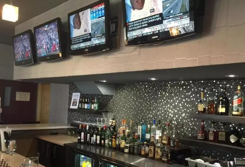 בית מלון כפרי Park Inn By Radisson Torontomarkham