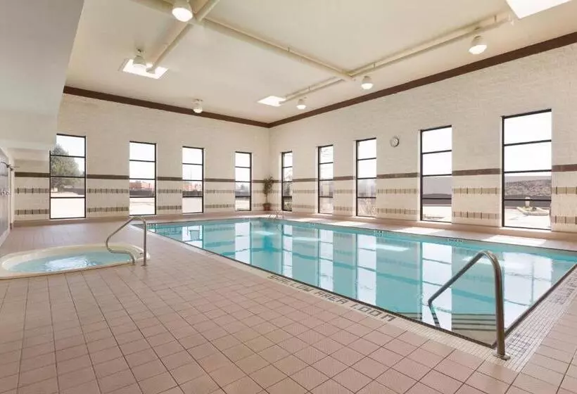 בית מלון כפרי Park Inn By Radisson Torontomarkham