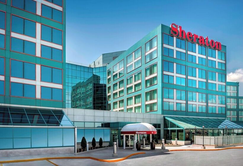 Sheraton Gateway Hotel In Toronto International Airport