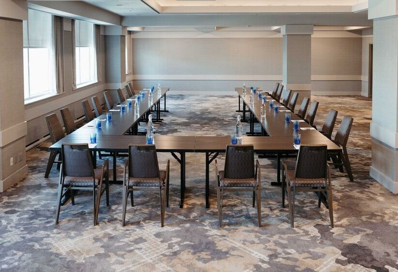 Sheraton Gateway Hotel In Toronto International Airport