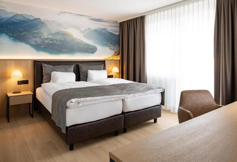 هتل Winkelried Am See