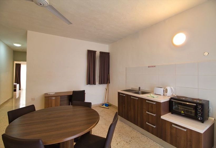 Mavina  & Apartments