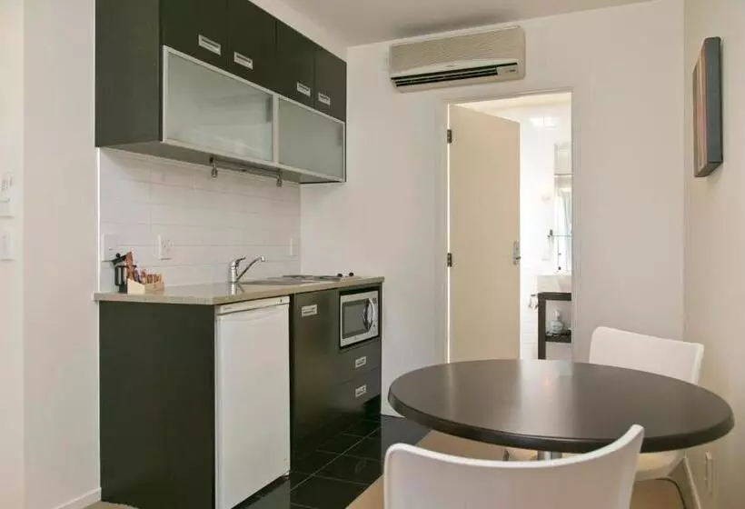 Мотель The Reef Resort