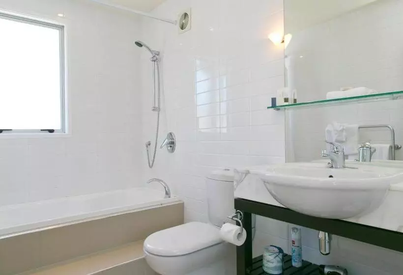 Мотель The Reef Resort