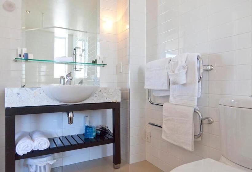 모텔 The Reef Resort