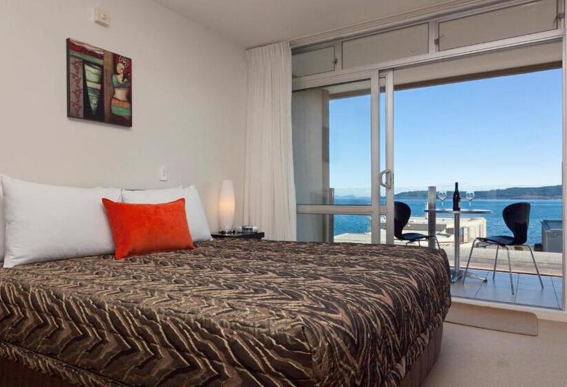 모텔 The Reef Resort