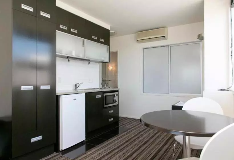 Мотель The Reef Resort