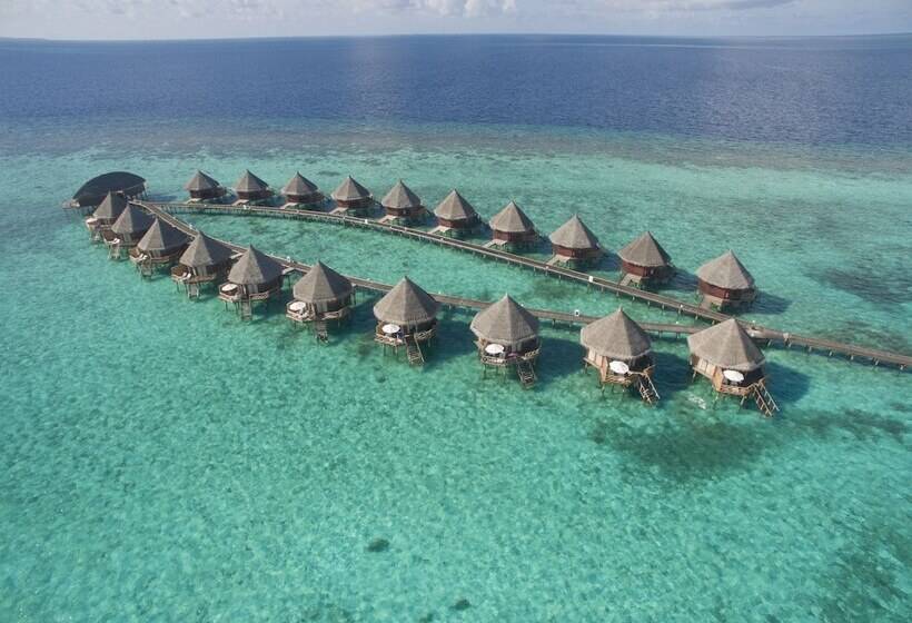 Angaga Island Resort & Spa