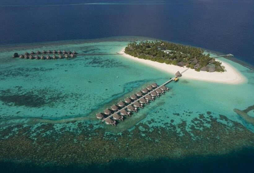 Angaga Island Resort & Spa