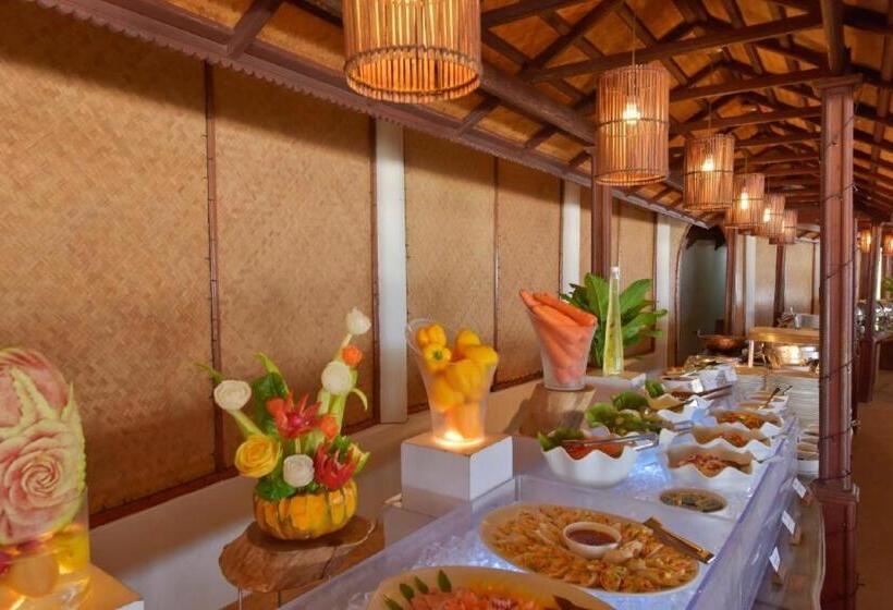 Angaga Island Resort & Spa