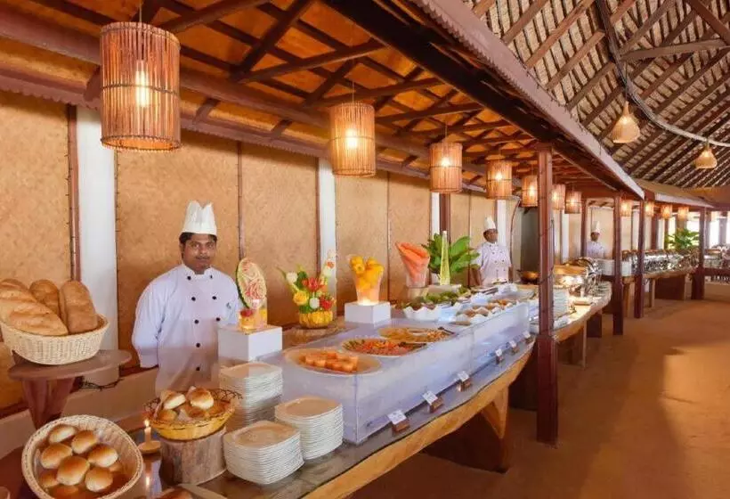 Angaga Island Resort & Spa