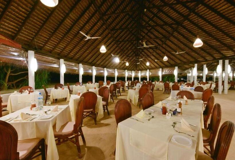 Angaga Island Resort & Spa