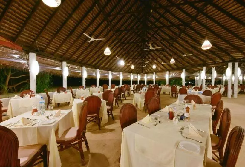 Angaga Island Resort & Spa