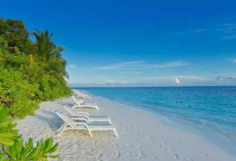 Angaga Island Resort & Spa