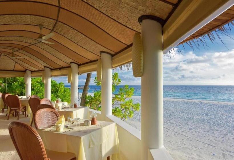 Angaga Island Resort & Spa