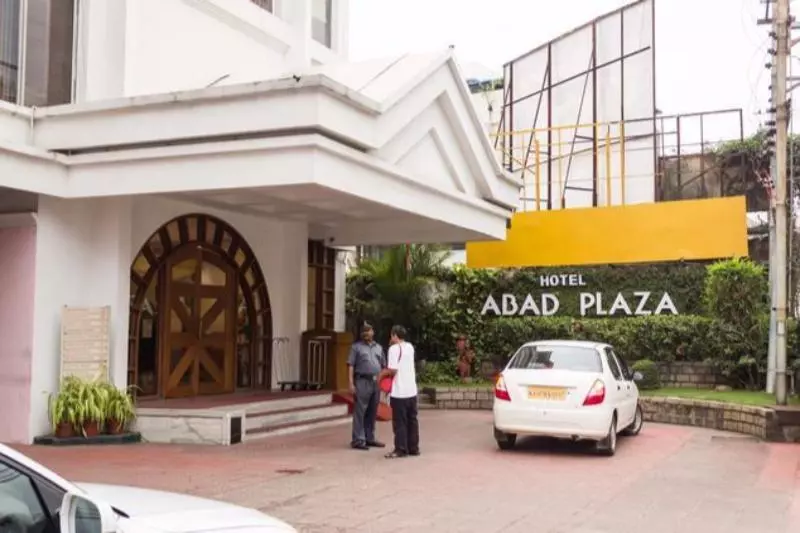 Отель Abad Plaza