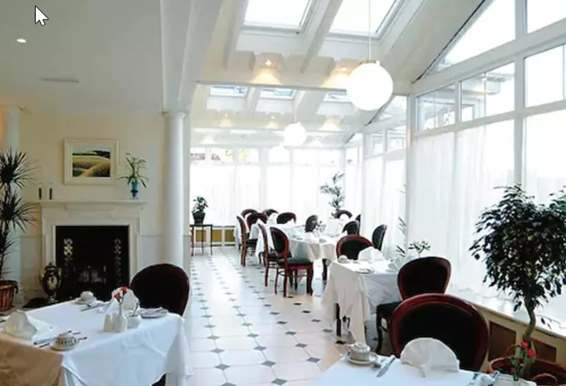 酒店 Aberdeen Lodge