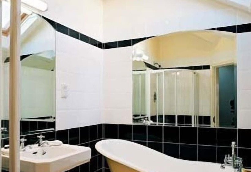 בית מלון כפרי Aberdeen Lodge